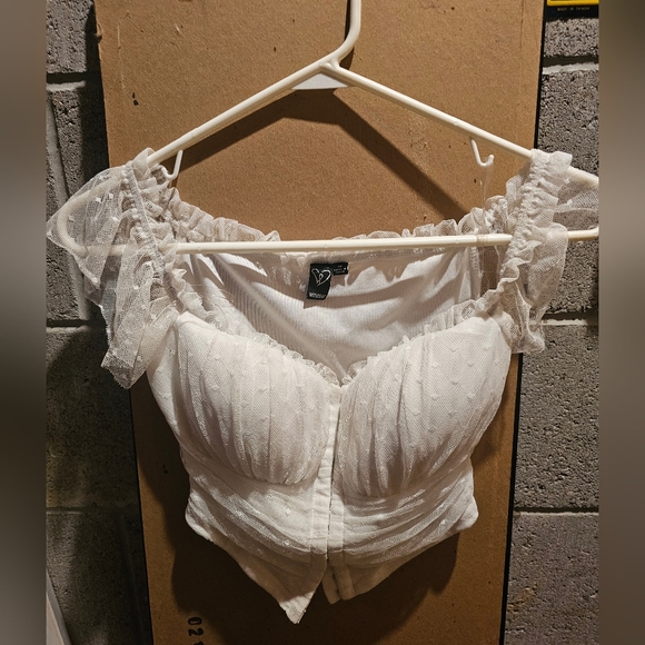 Windsor Tops - Windsor White Corsetish Lace Top Size Medium